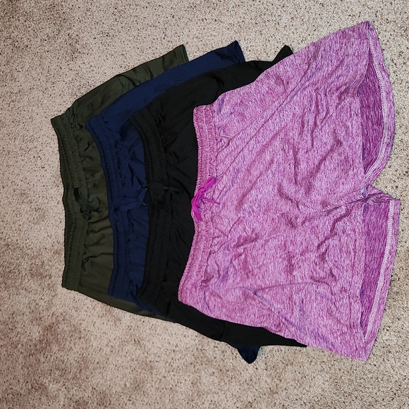 Real Essentials 4 pack womens size small - Picture 2 of 4